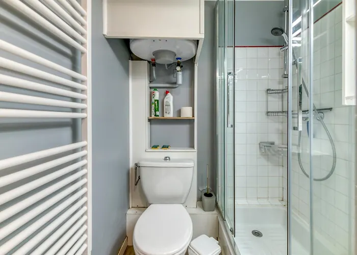 Equipe Avec Balcon Ferme Apartmán *